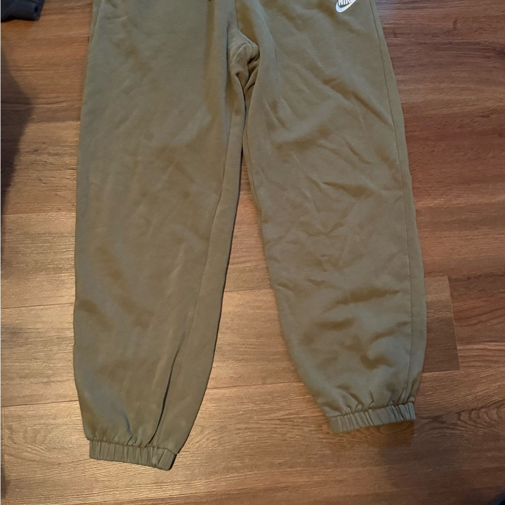Nike Kids Green Jogger Sweatpants